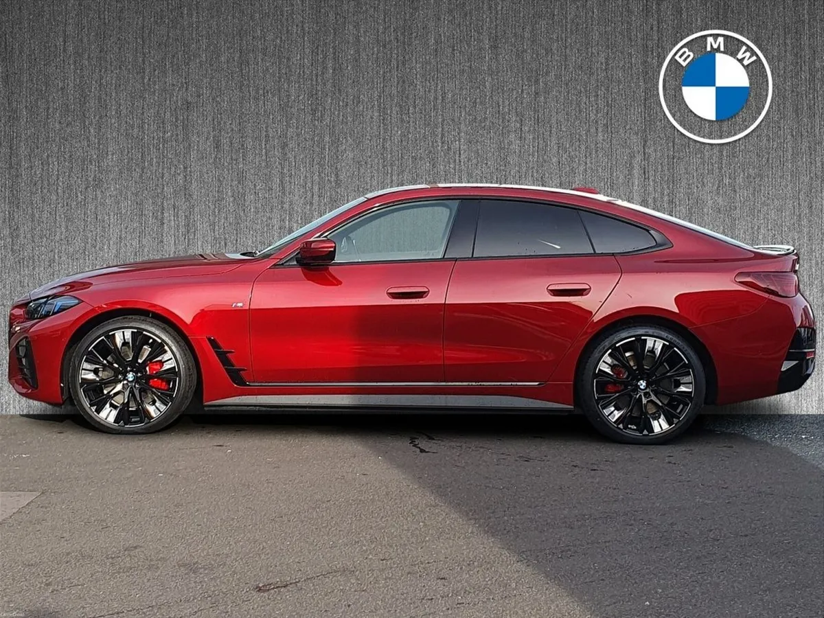 BMW i4 eDrive35 M Sport - Image 3