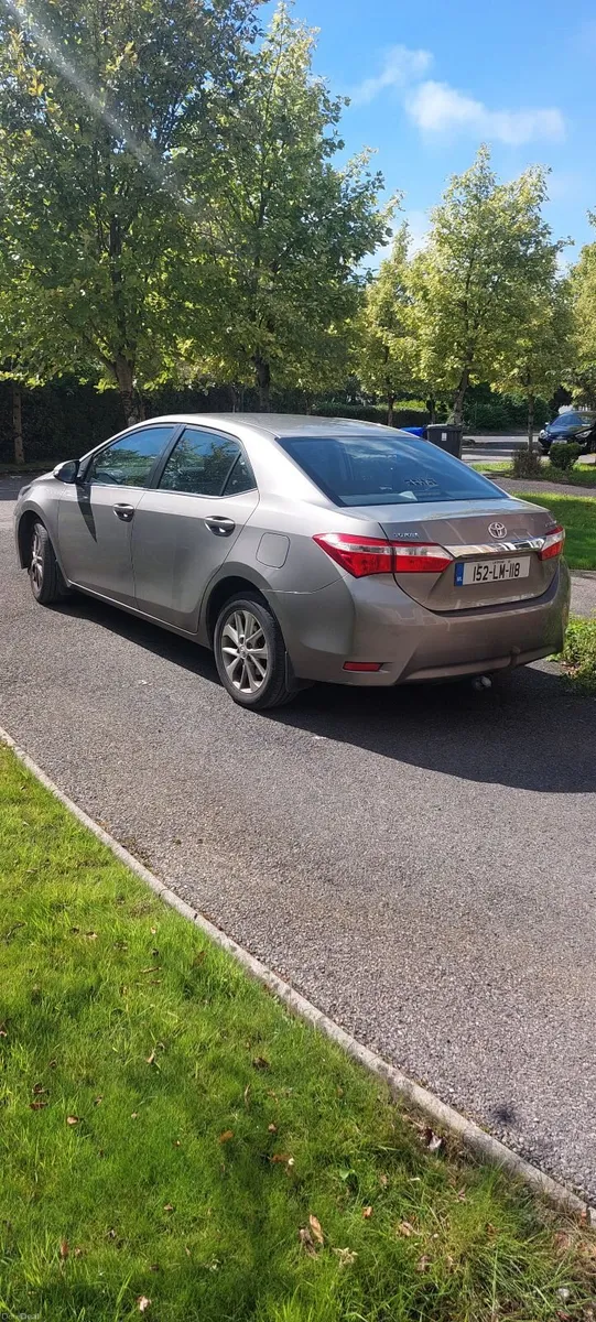 Toyota Corolla 2015 - Image 2