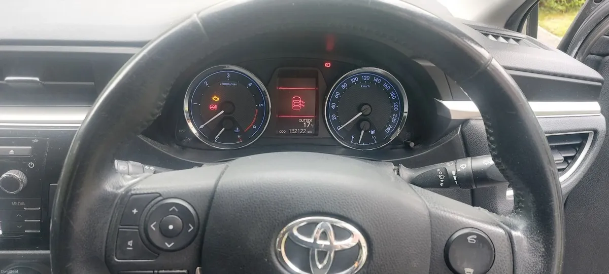 Toyota Corolla 2015 - Image 5