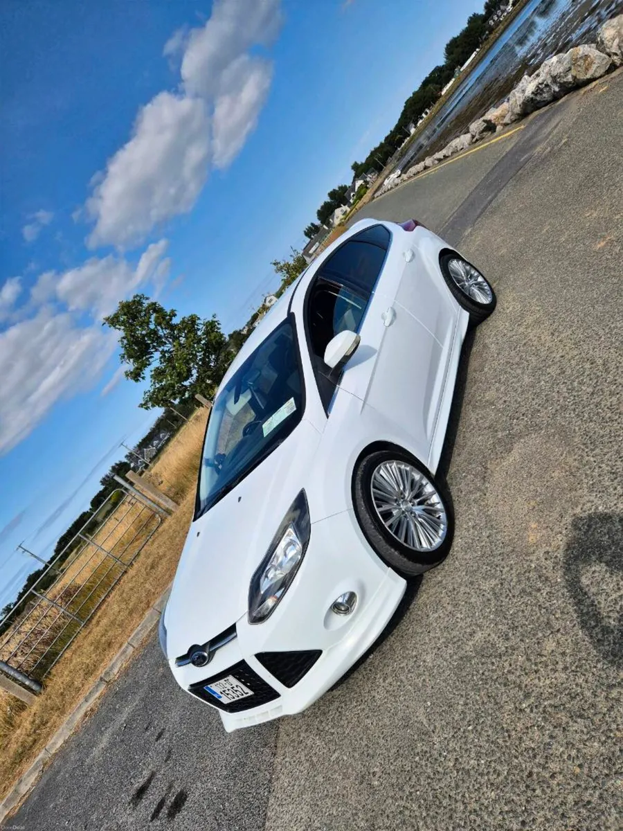 FOCUS ZETEC S - Image 4