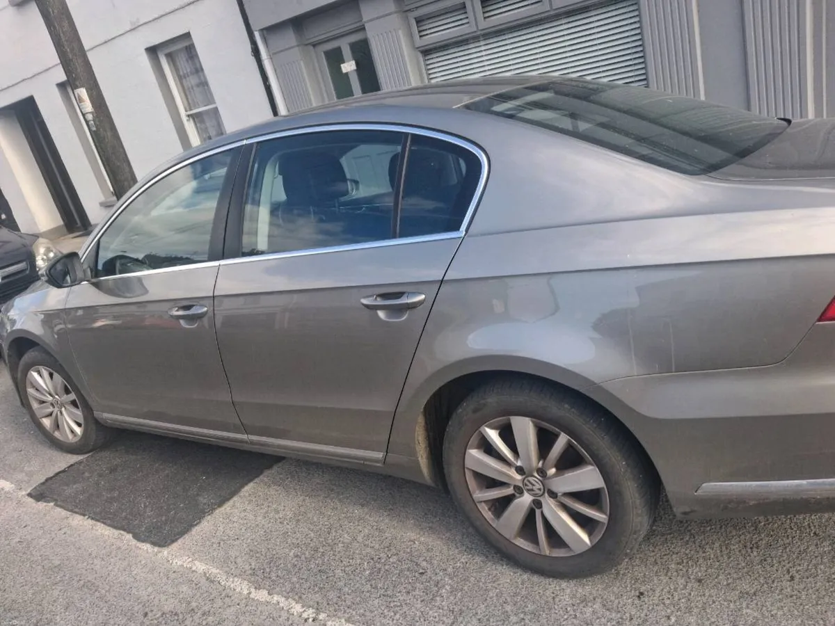 VW Passat - Image 2