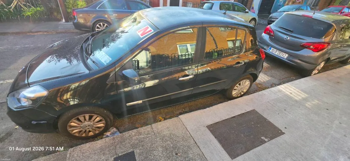 Renault Clio 2010 Automatic - Image 1