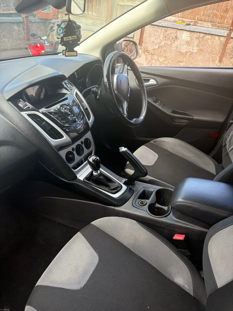 Ford focus - Image 5