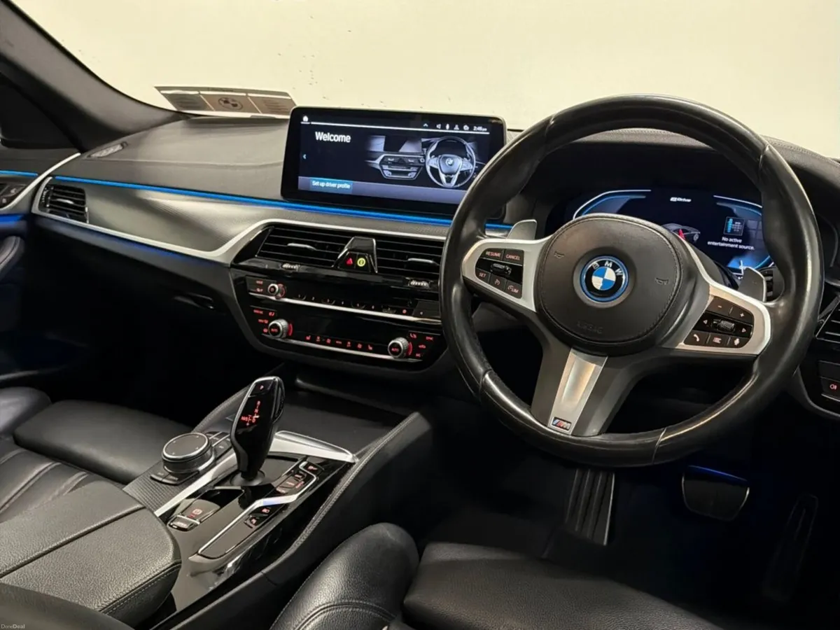 BMW 5-Series 530e M Sport PRO PACK - Image 4