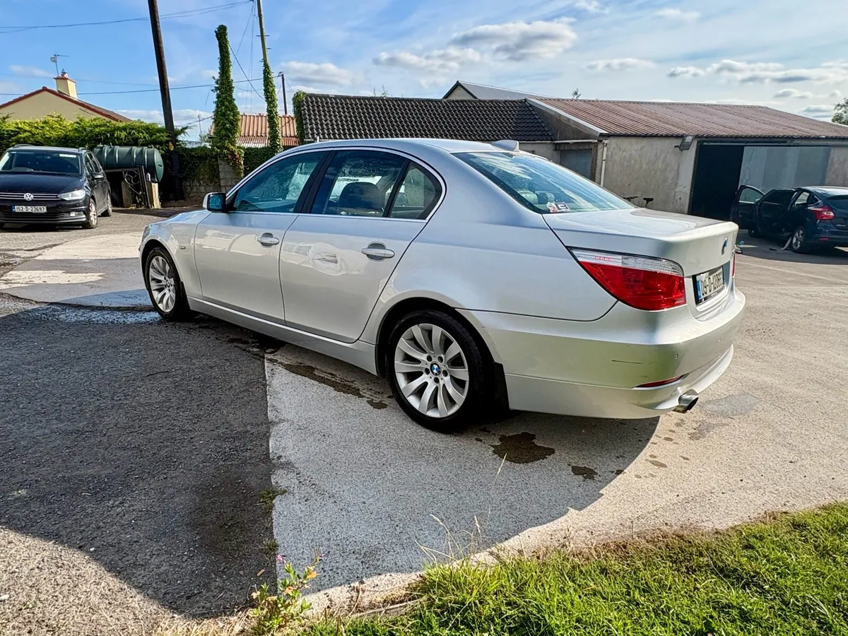 09 BMW 520D MANUAL - Image 4