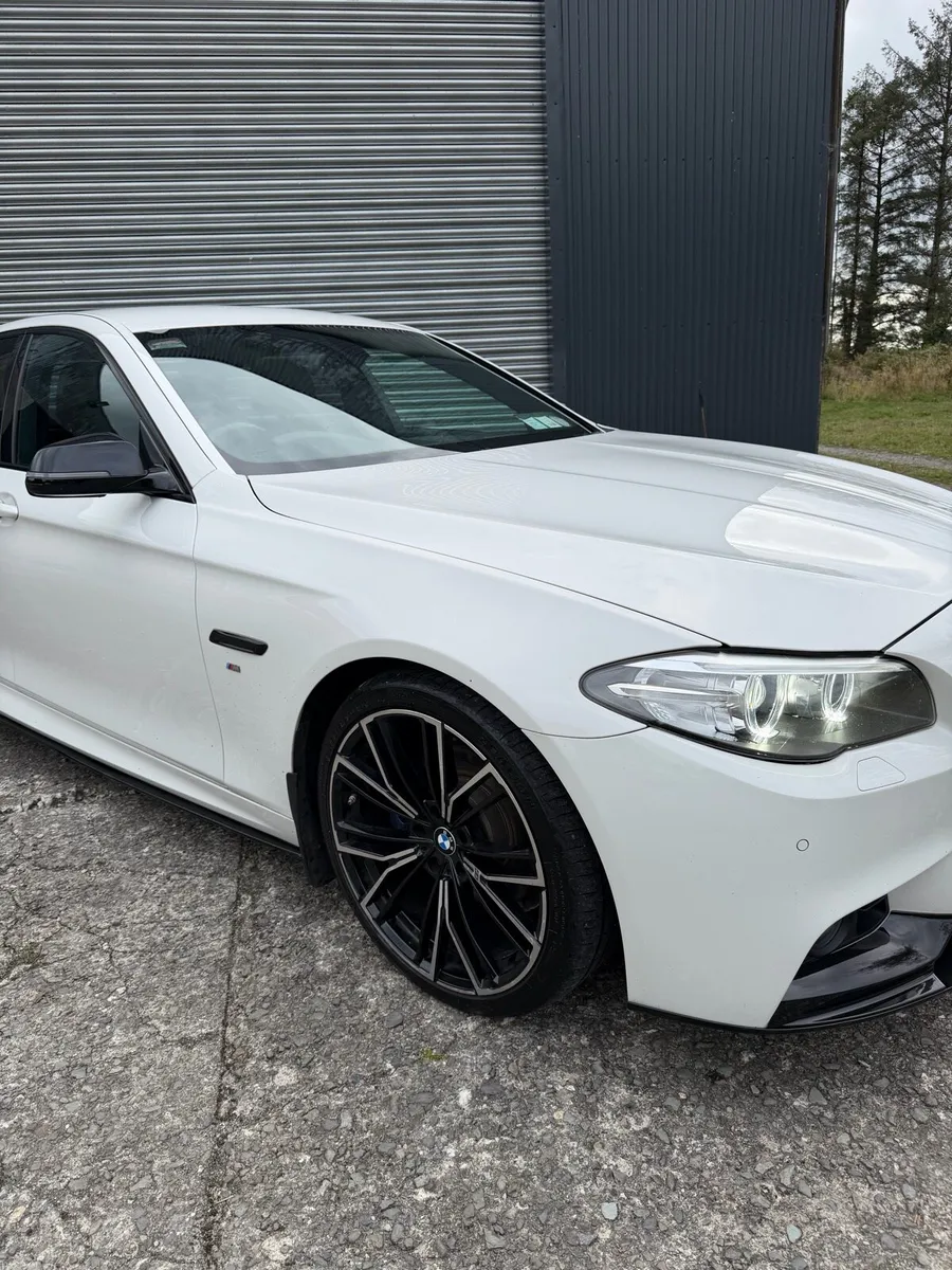 BMW 520D M-SPORT - Image 2