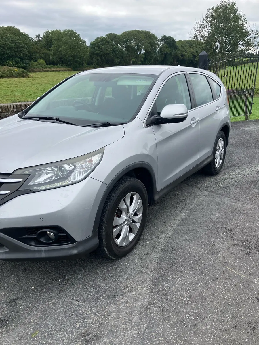 Car - Image 3