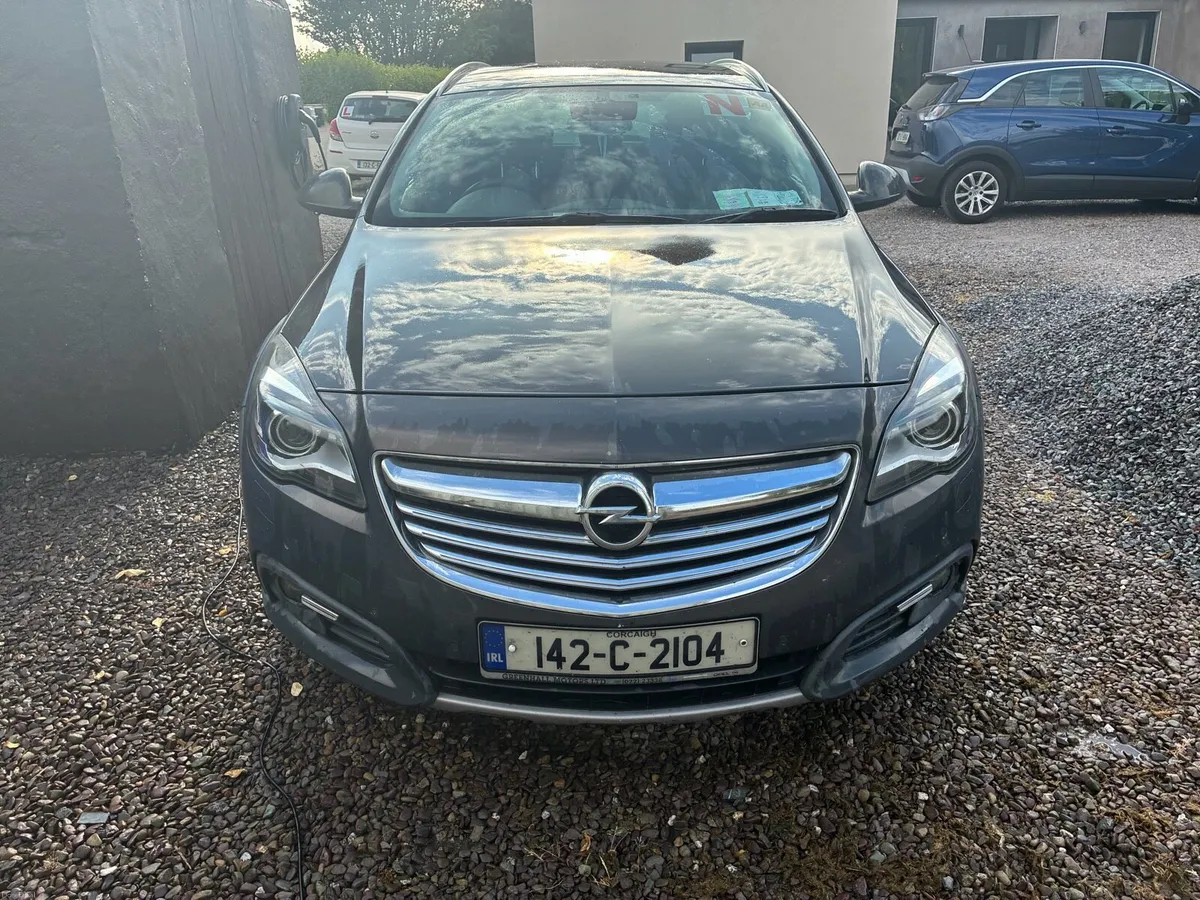 4x4 Estate Opel Insignia 2.0 Diesel Turbo Tourer - Image 2