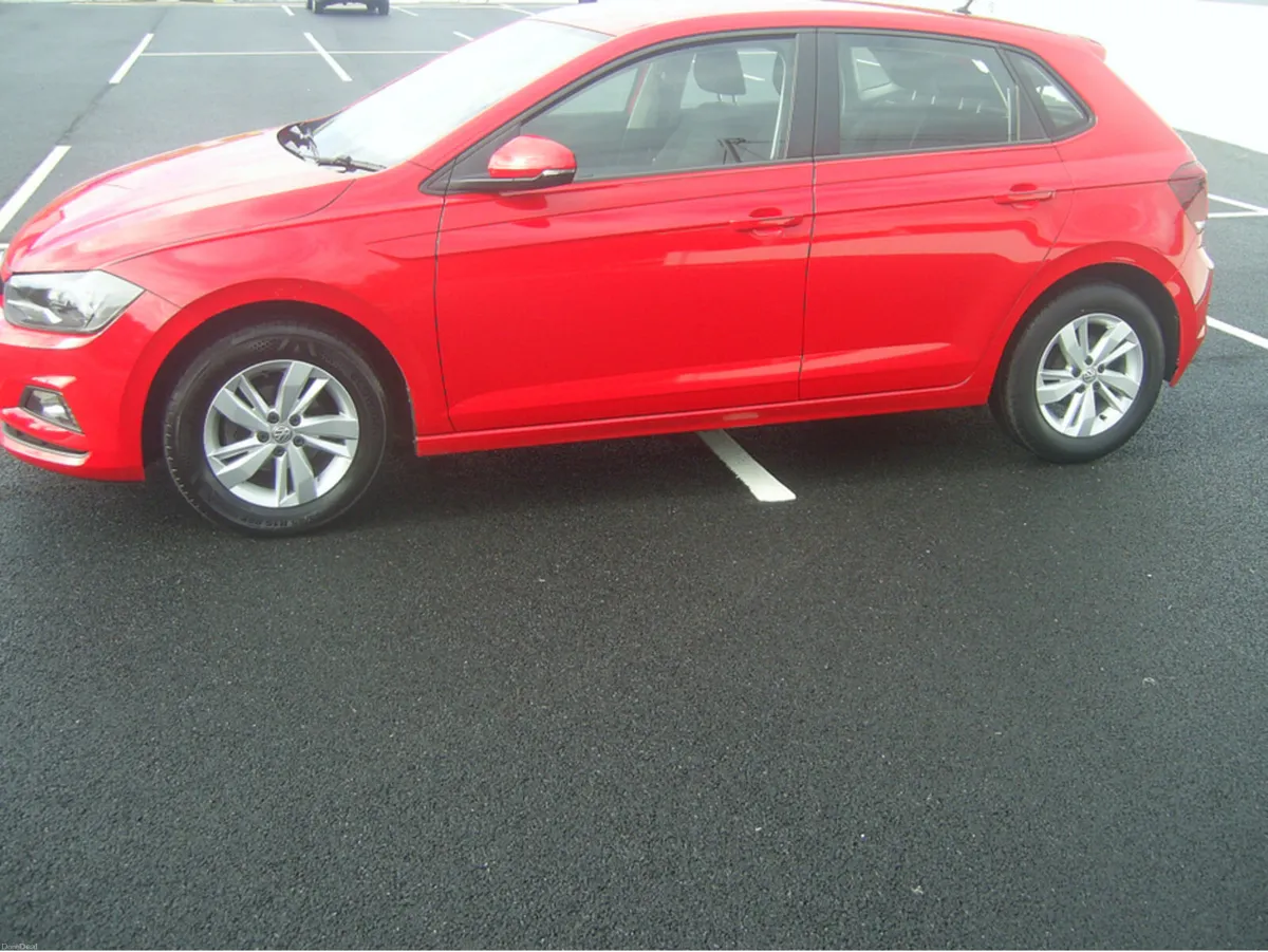 Volkswagen Polo TRENDLINE 1.0 MANUAL 5SPEED 80HP 5 - Image 2
