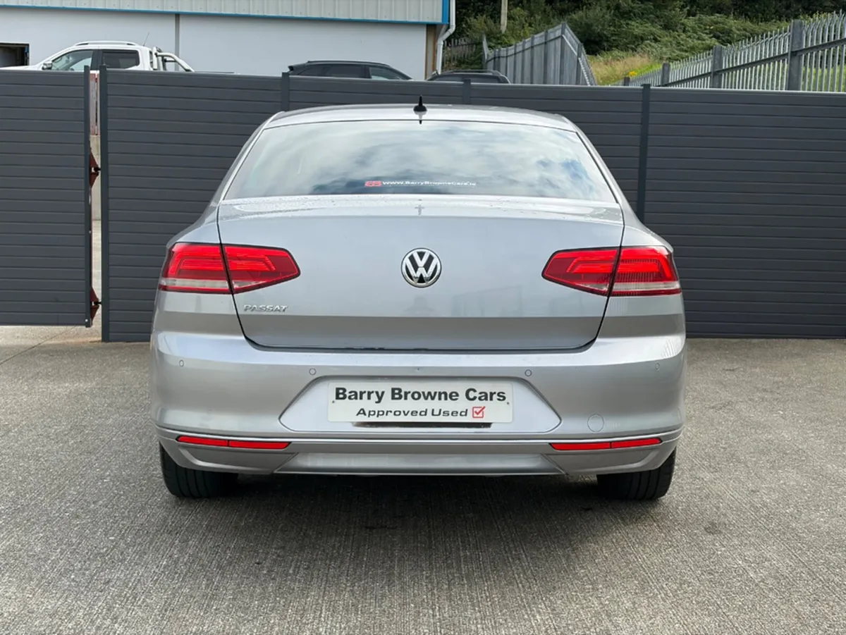 Volkswagen Passat CL 2.0 TDI MANUAL 6SPEED FWD 150 - Image 6
