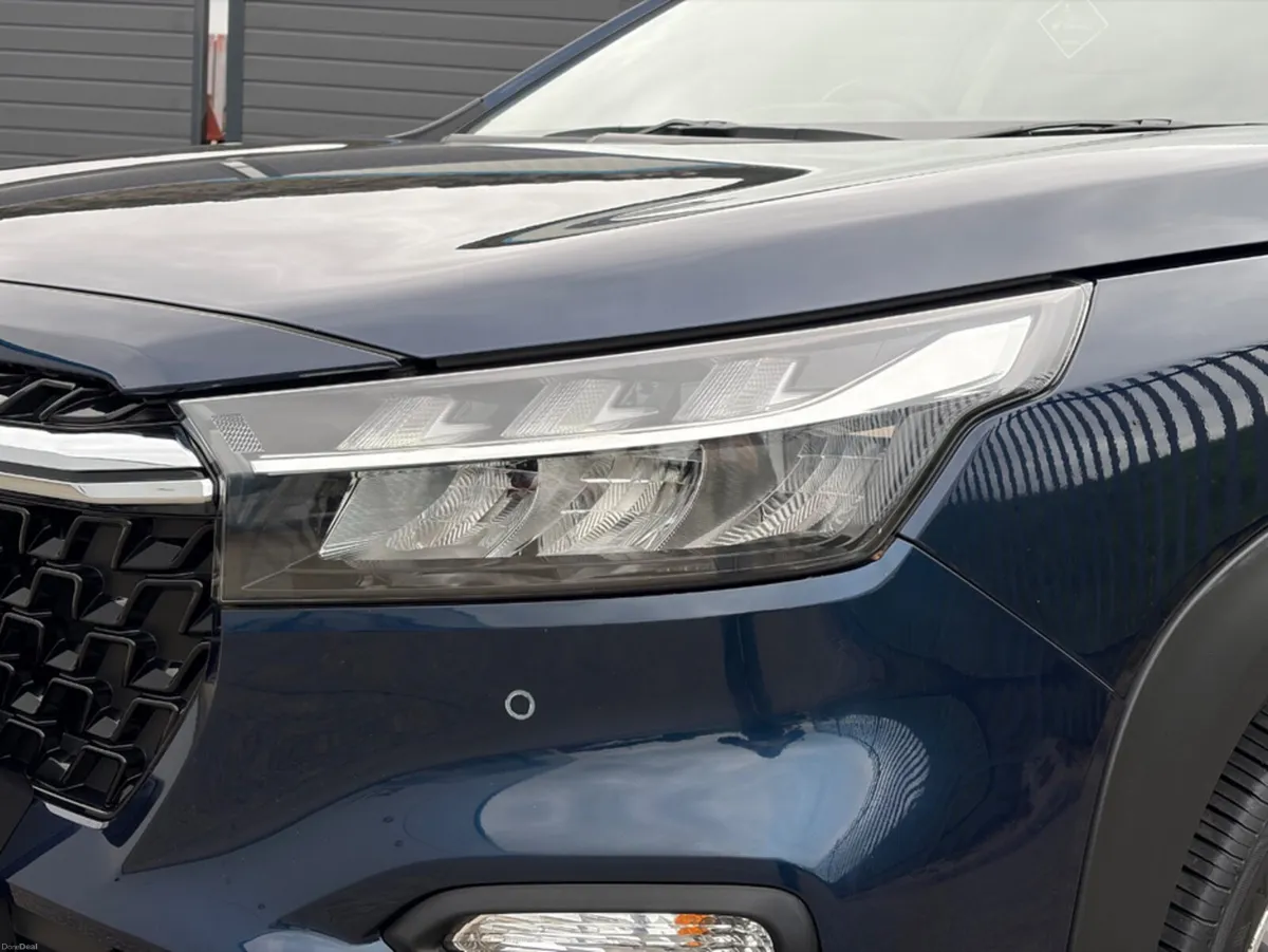 Suzuki S-CROSS MOTION HEV AUTO - Image 3