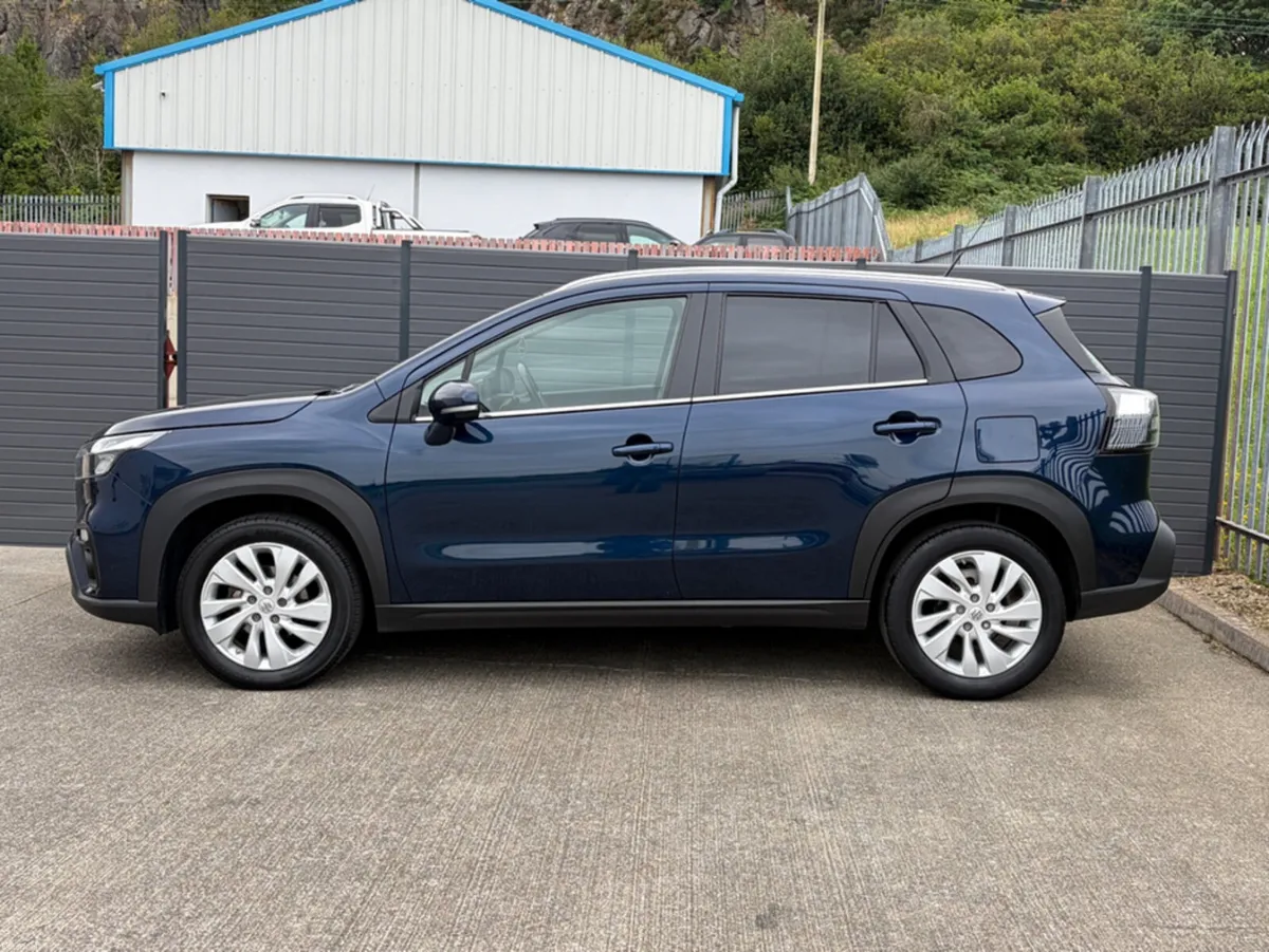 Suzuki S-CROSS MOTION HEV AUTO - Image 4