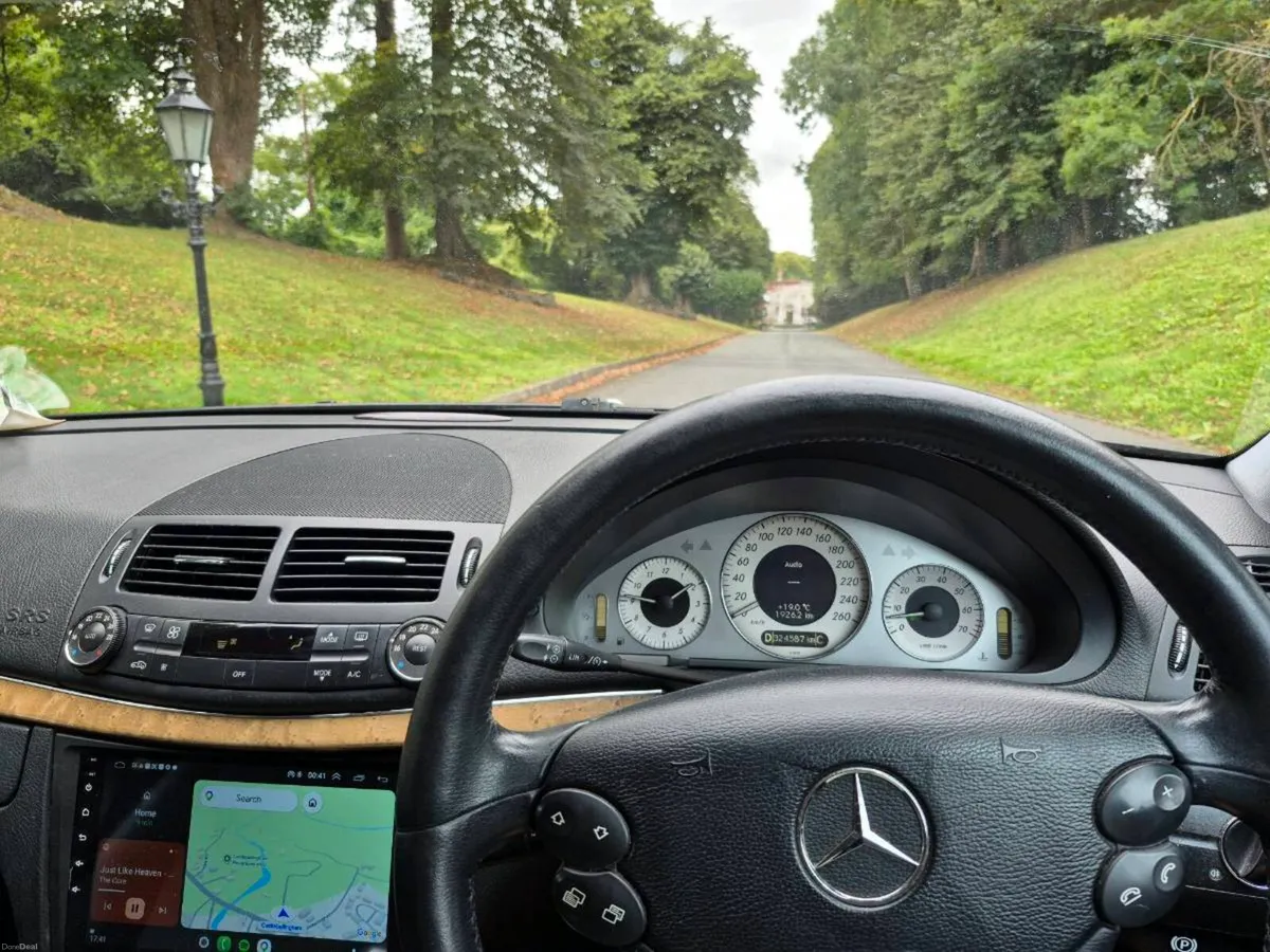 Mercedes e200 kompressor - Image 4