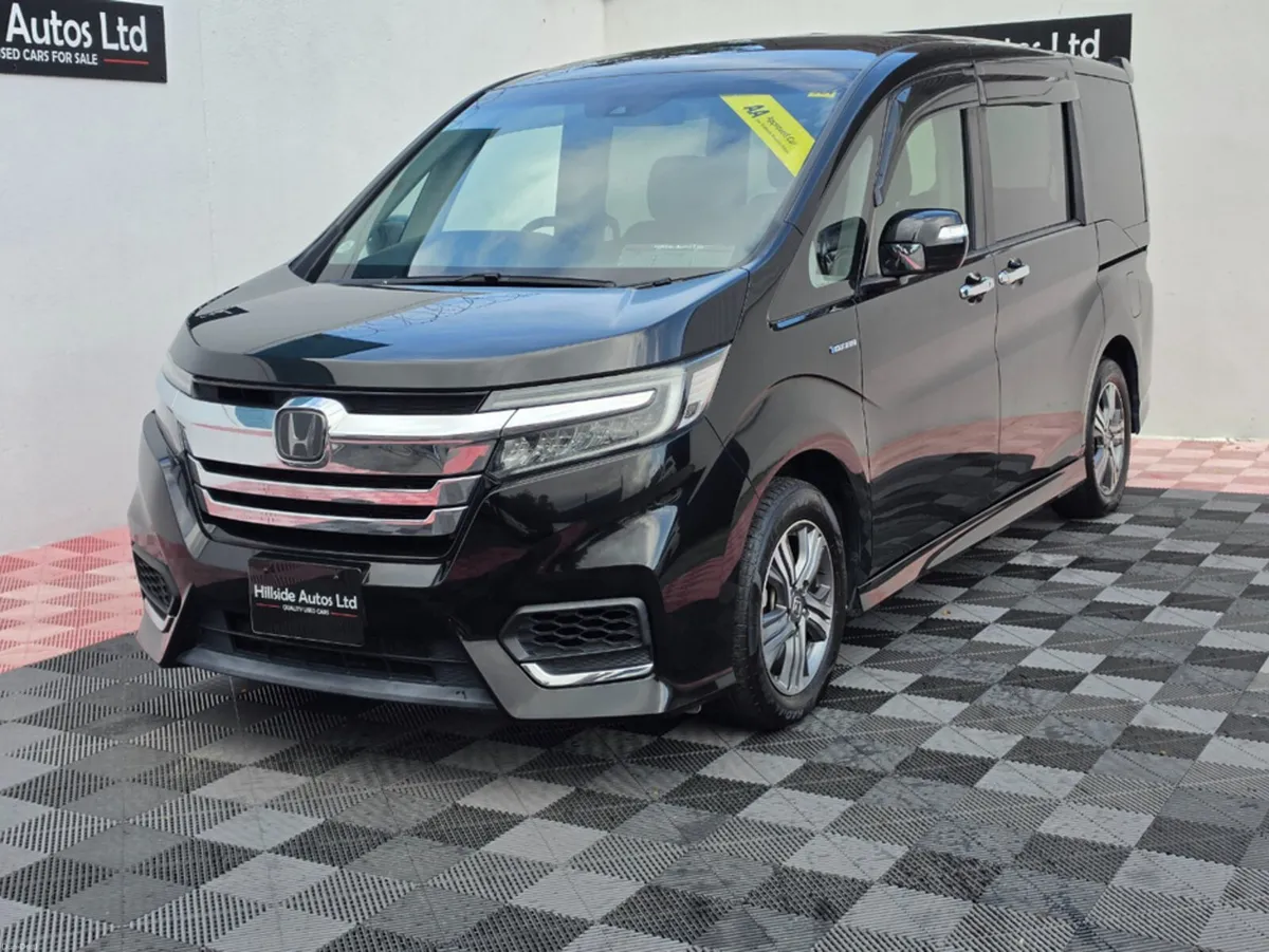 Honda Stepwagon SPADA 2.0 PETROL HYBRID AUTOMATIC - Image 2