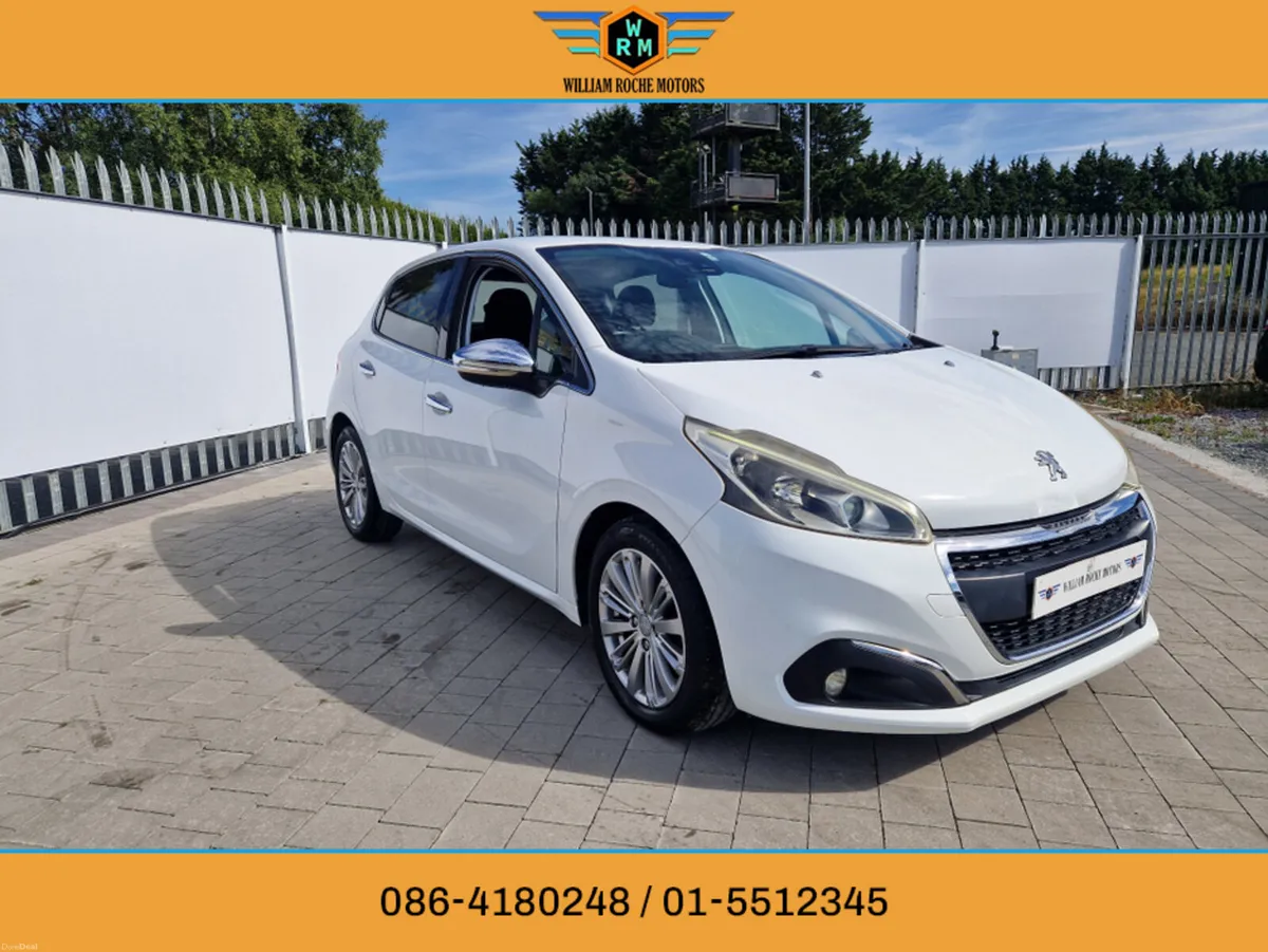 Peugeot 208 1.2 AUTO TOP SPEC - Image 1