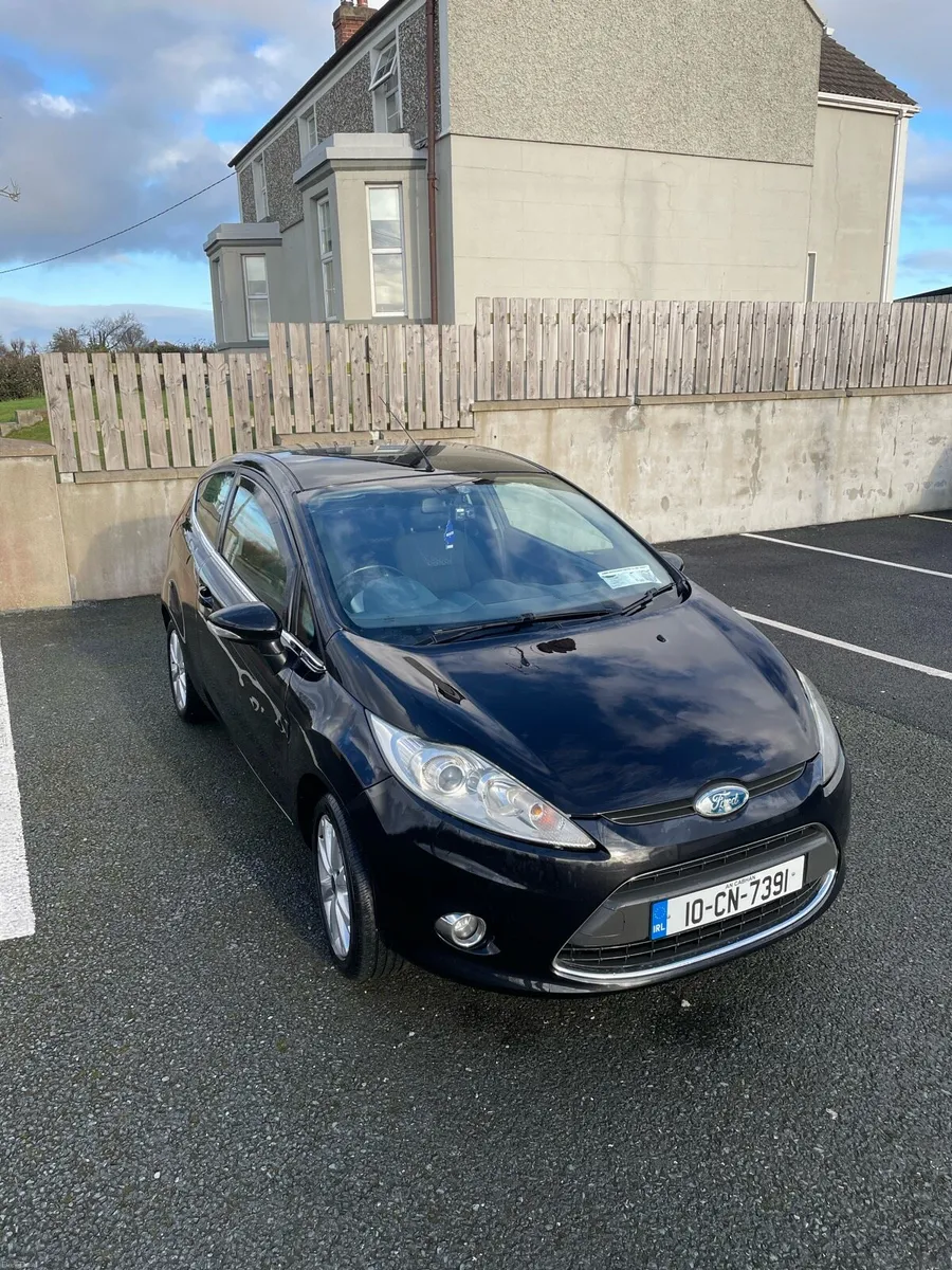 Ford fiesta 2010 - Image 1