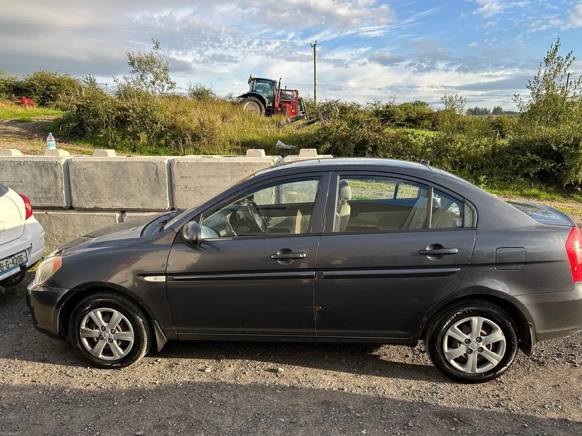 Hyundai accent - Image 1