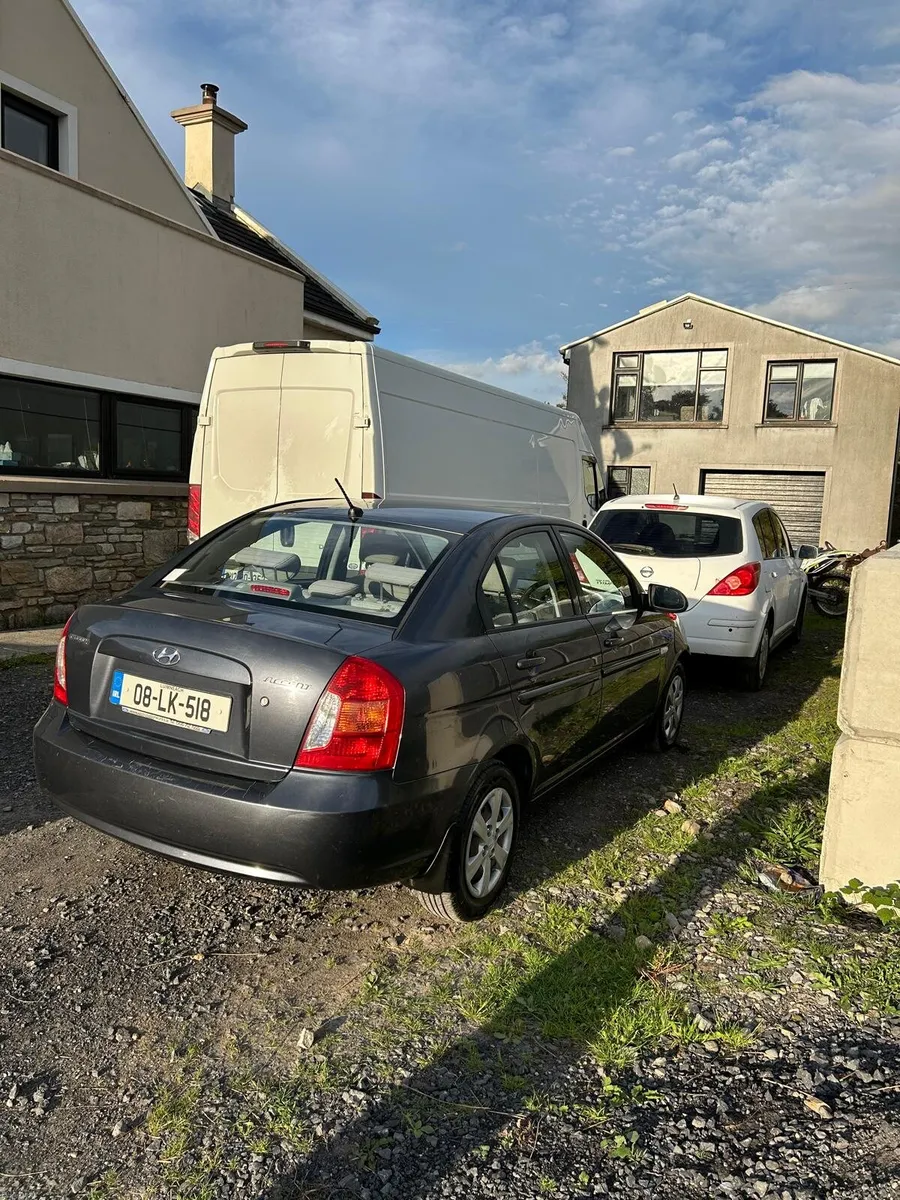 Hyundai accent - Image 2