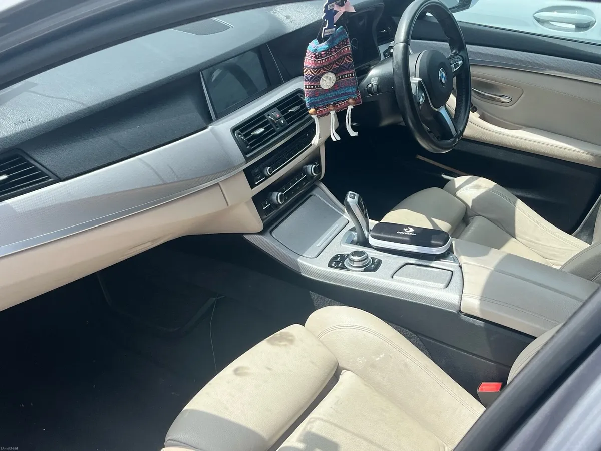 BMW 5-Series 2014 - Image 2