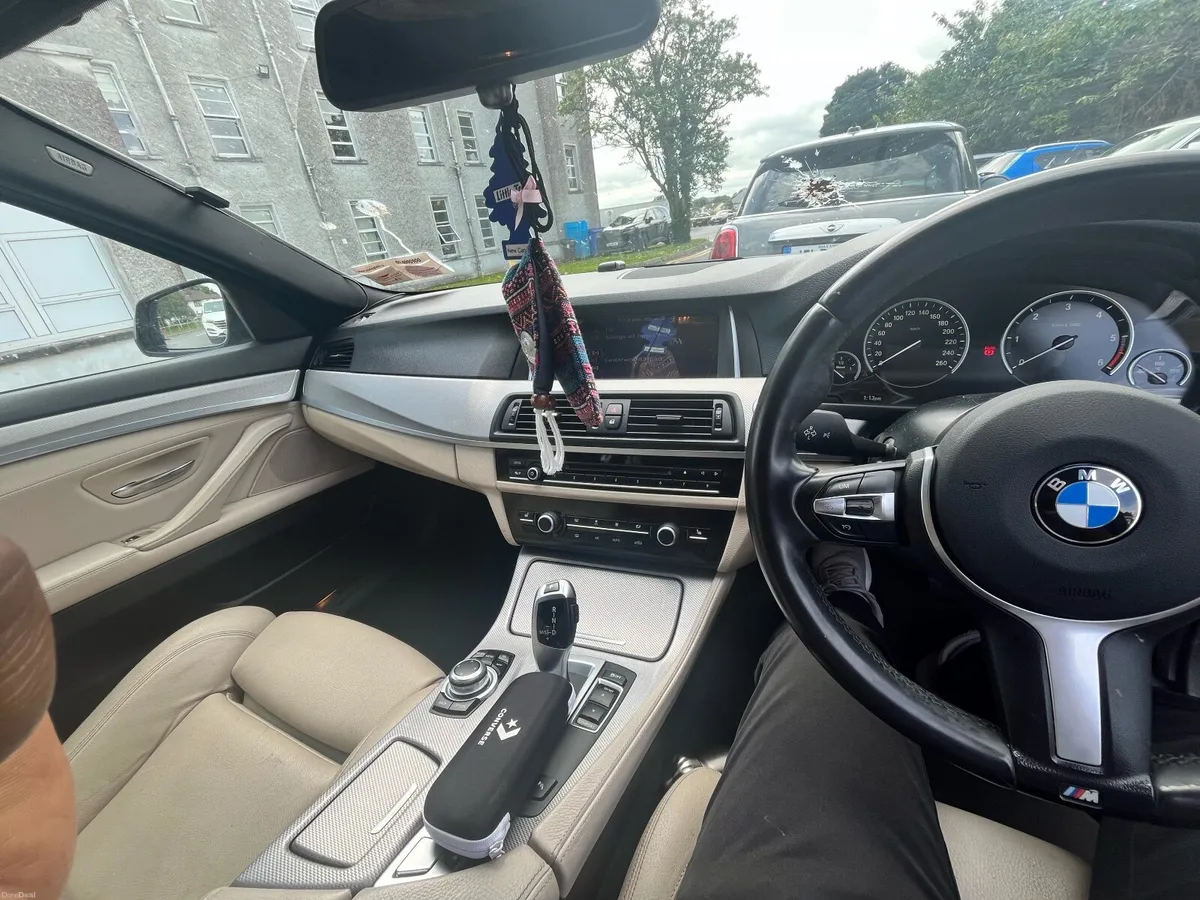 BMW 5-Series 2014 - Image 6