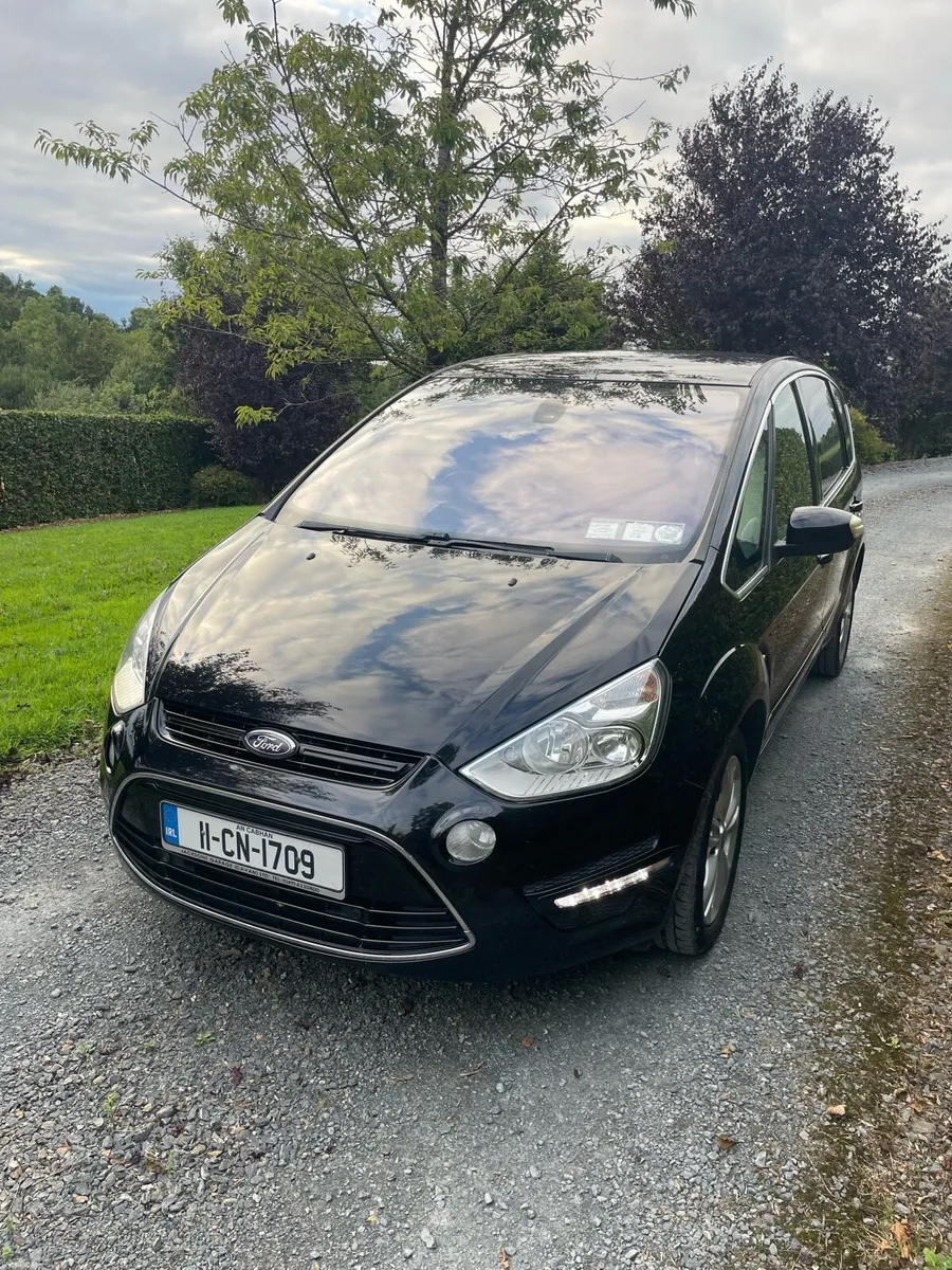 Car - Image 1
