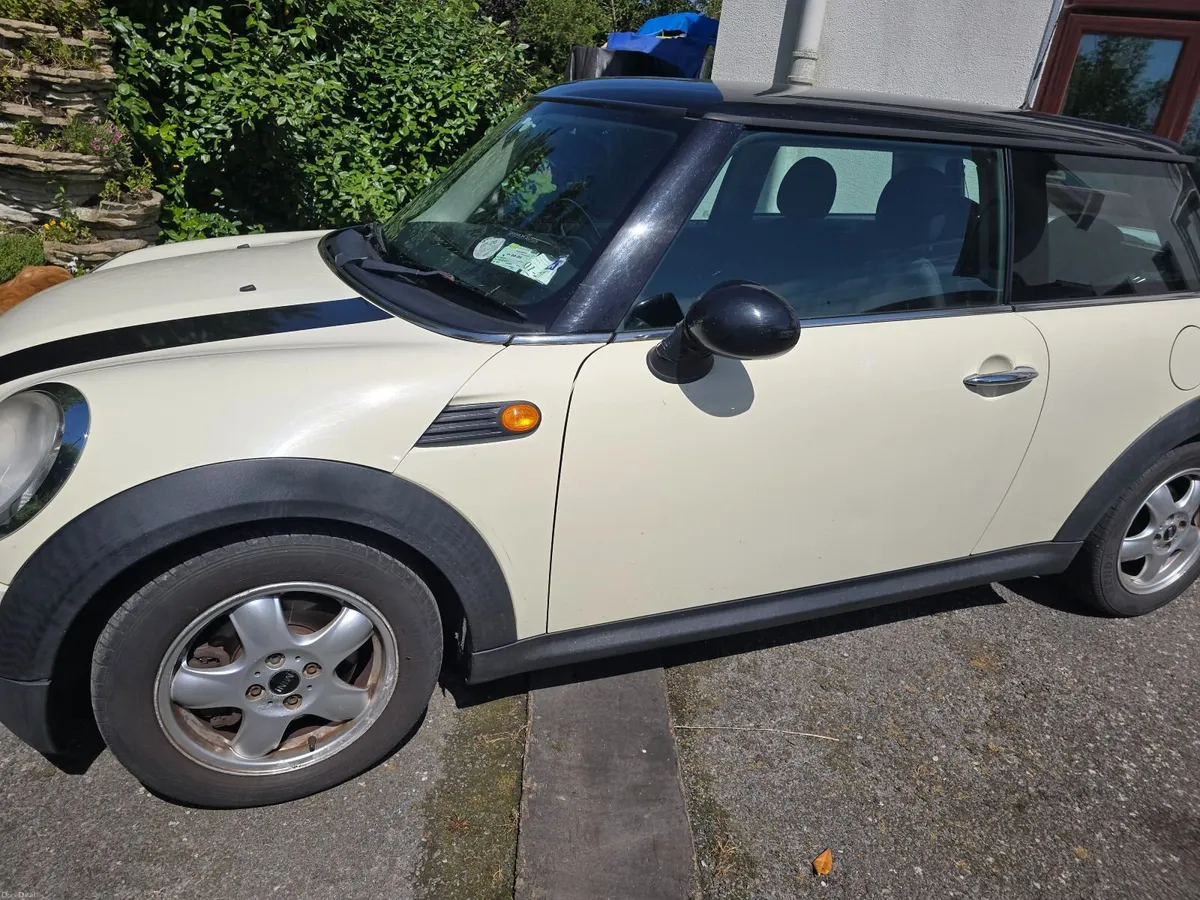 Mini Cooper 2010 - Image 3