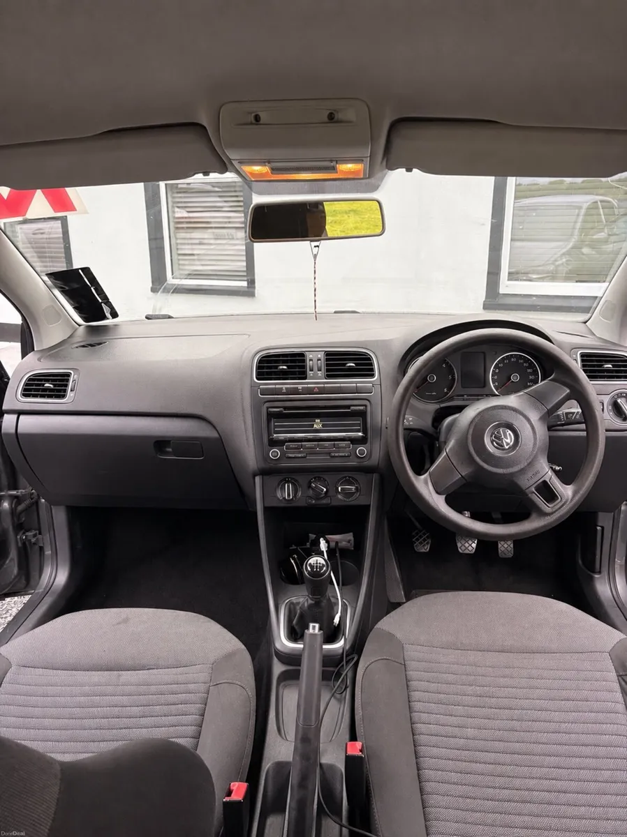 Volkswagen Polo - Image 5