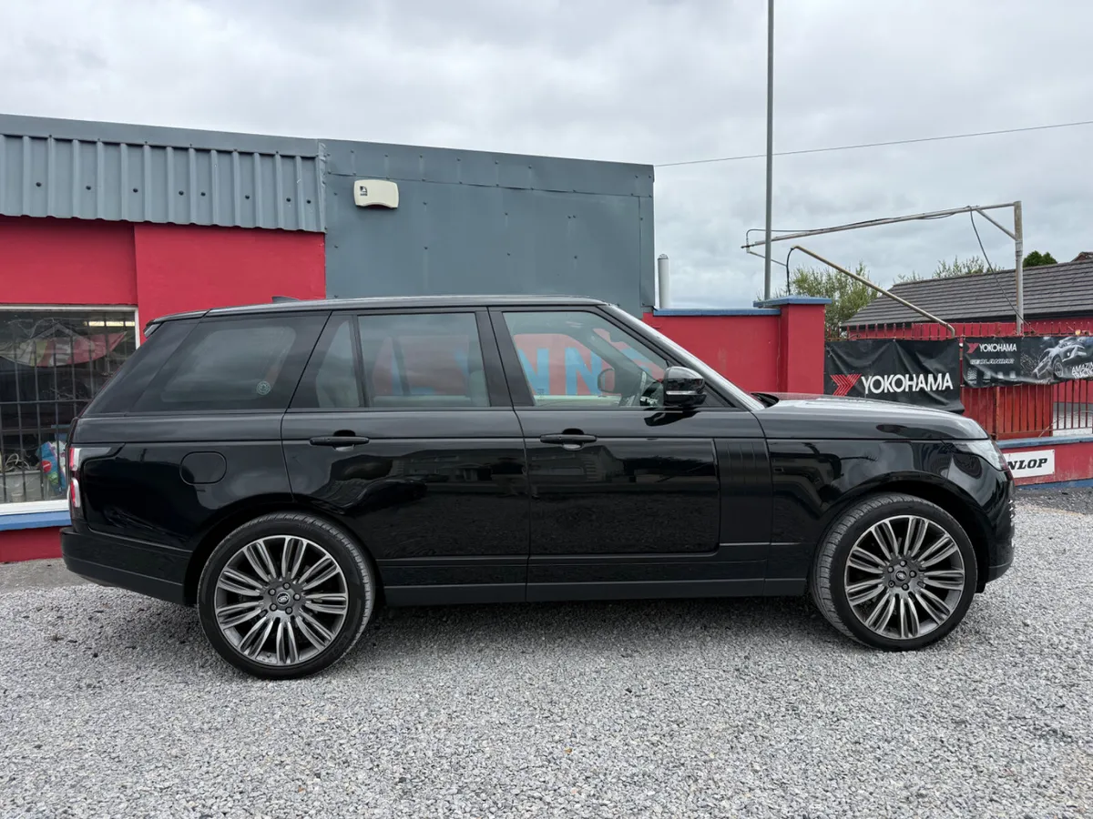 Land Rover Range Rover 2018 LWB - Image 4