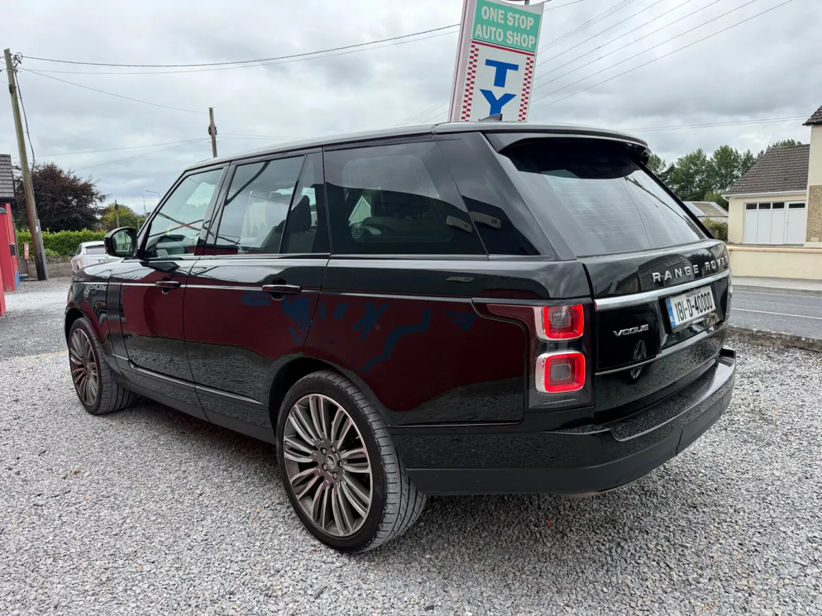 Land Rover Range Rover 2018 LWB - Image 6