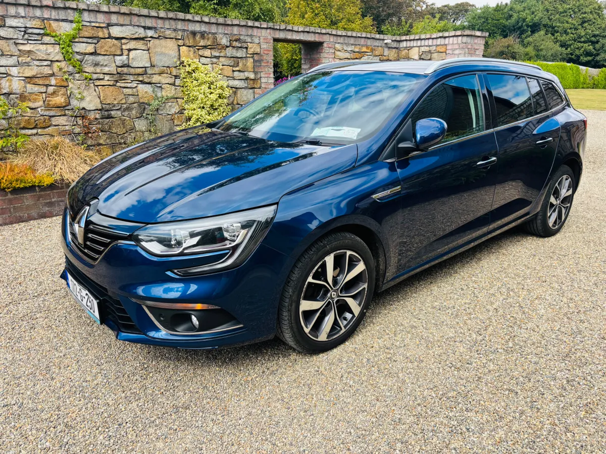 2017 Renault Megane Dyamique 1.5 dsl sports estate - Image 2
