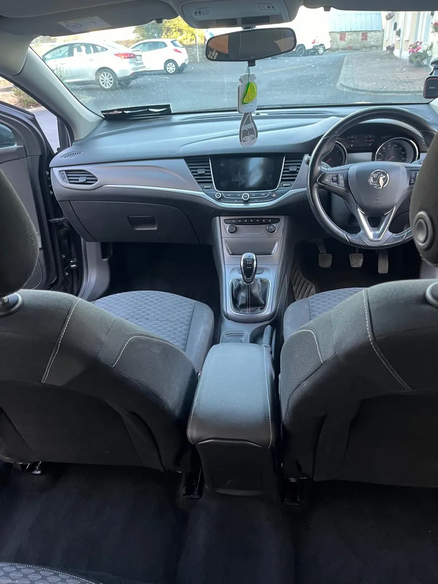 Vauxhall Astra 2017 - Image 4
