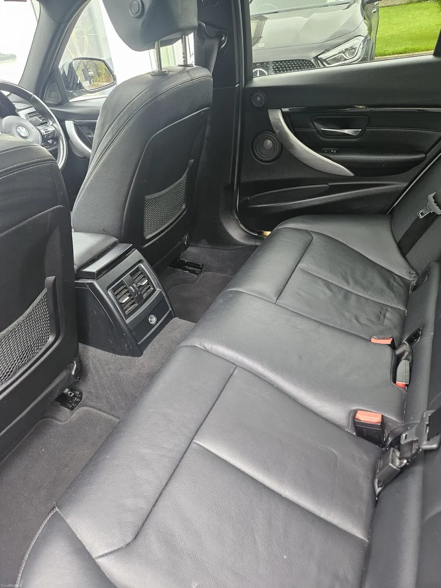 BMW 318D M Sport - Image 5