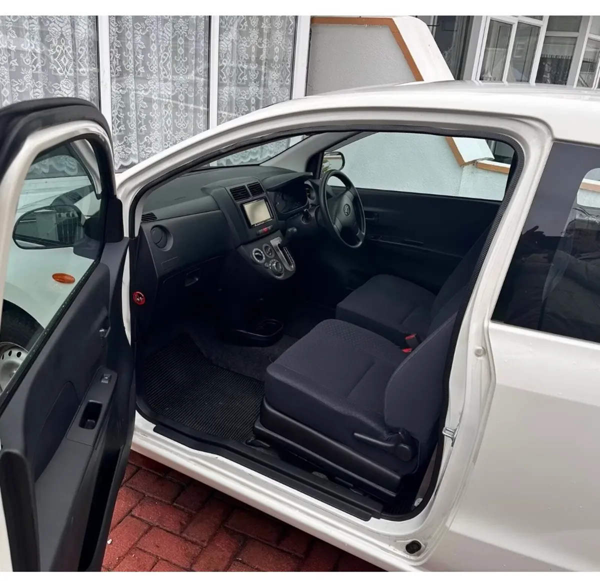 Daihatsu Mira - Image 4
