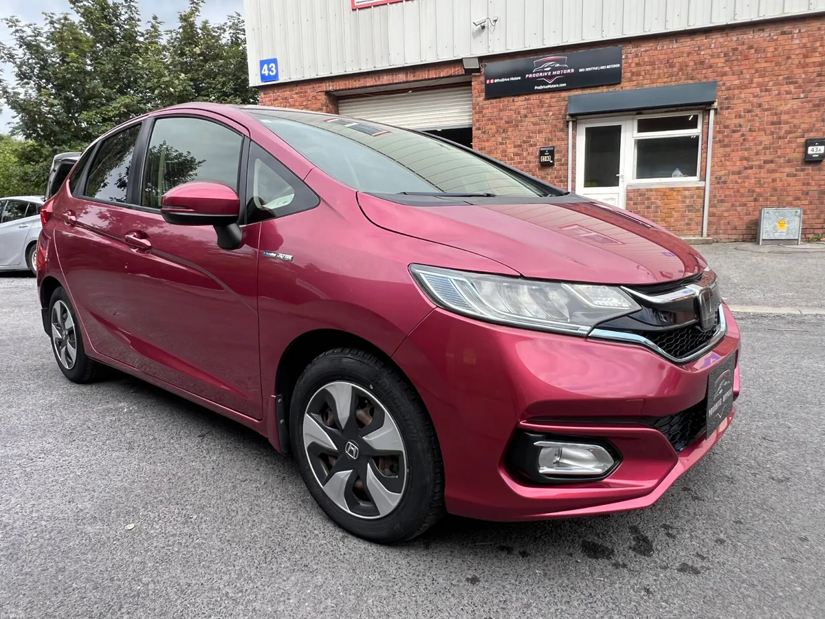Honda Fit 1.5L Hybrid 2019 - Image 4