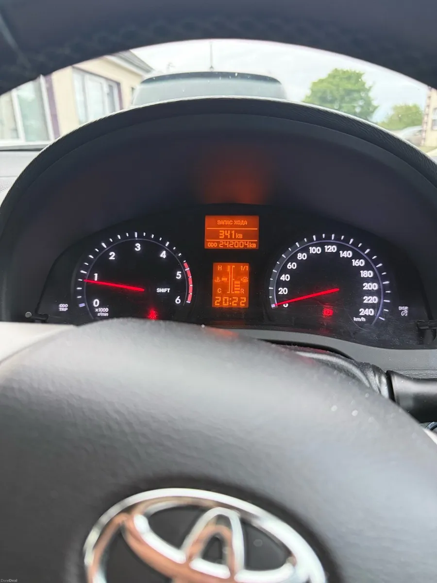 Toyota Avensis Luna - Image 5