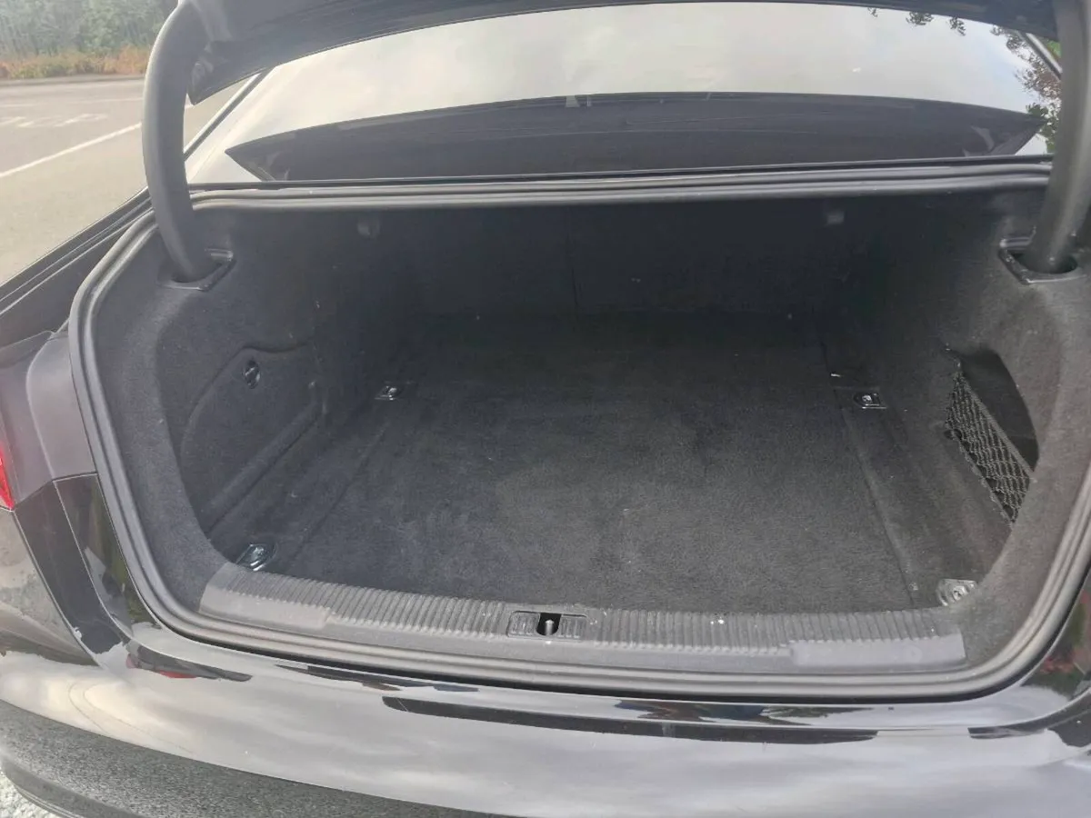 Car - Image 4