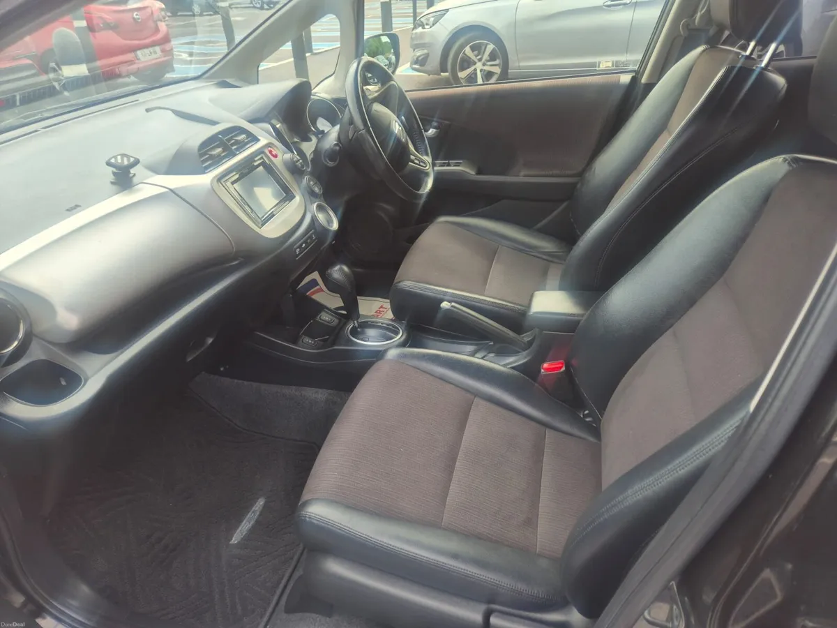 Honda Fit Hybrid Automatic (low milage) - Image 6