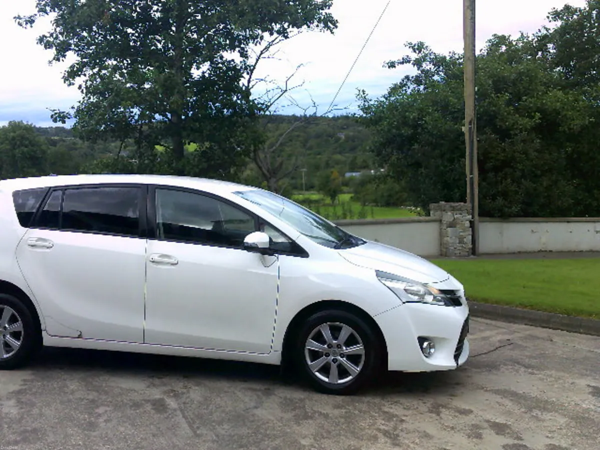 Toyota Verso 2015 - Image 1
