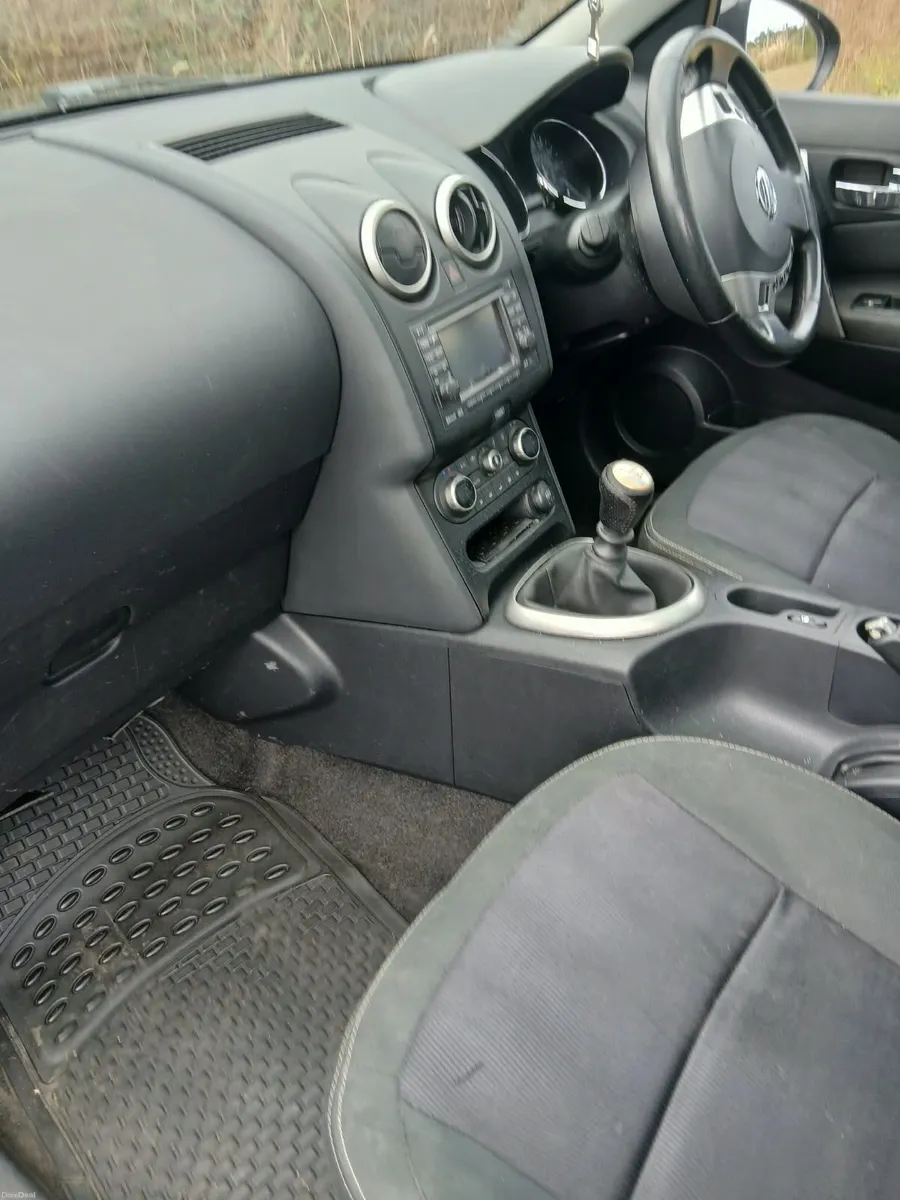 Nissan Qashqai+2 2013 - Image 2