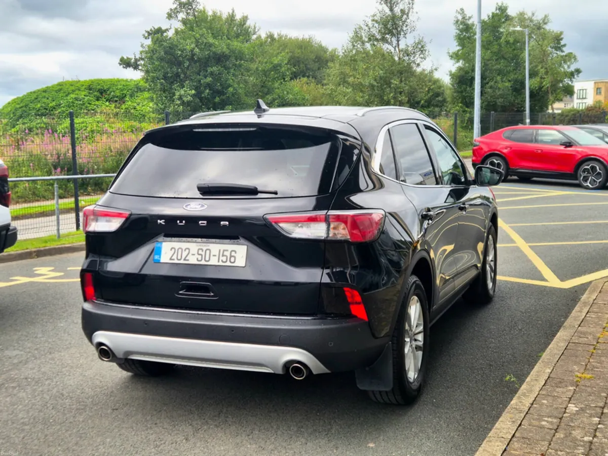 Ford Kuga TITANIUM 5DR 1.5 TD 120 S6.2 M6 F - Image 5