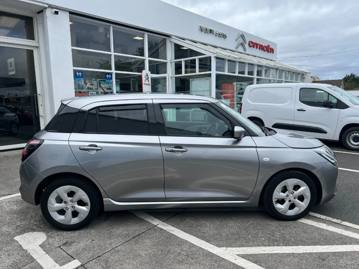 Suzuki Swift 1.2 HYBRID MOTION CVT 5DR (10 YR warr - Image 2