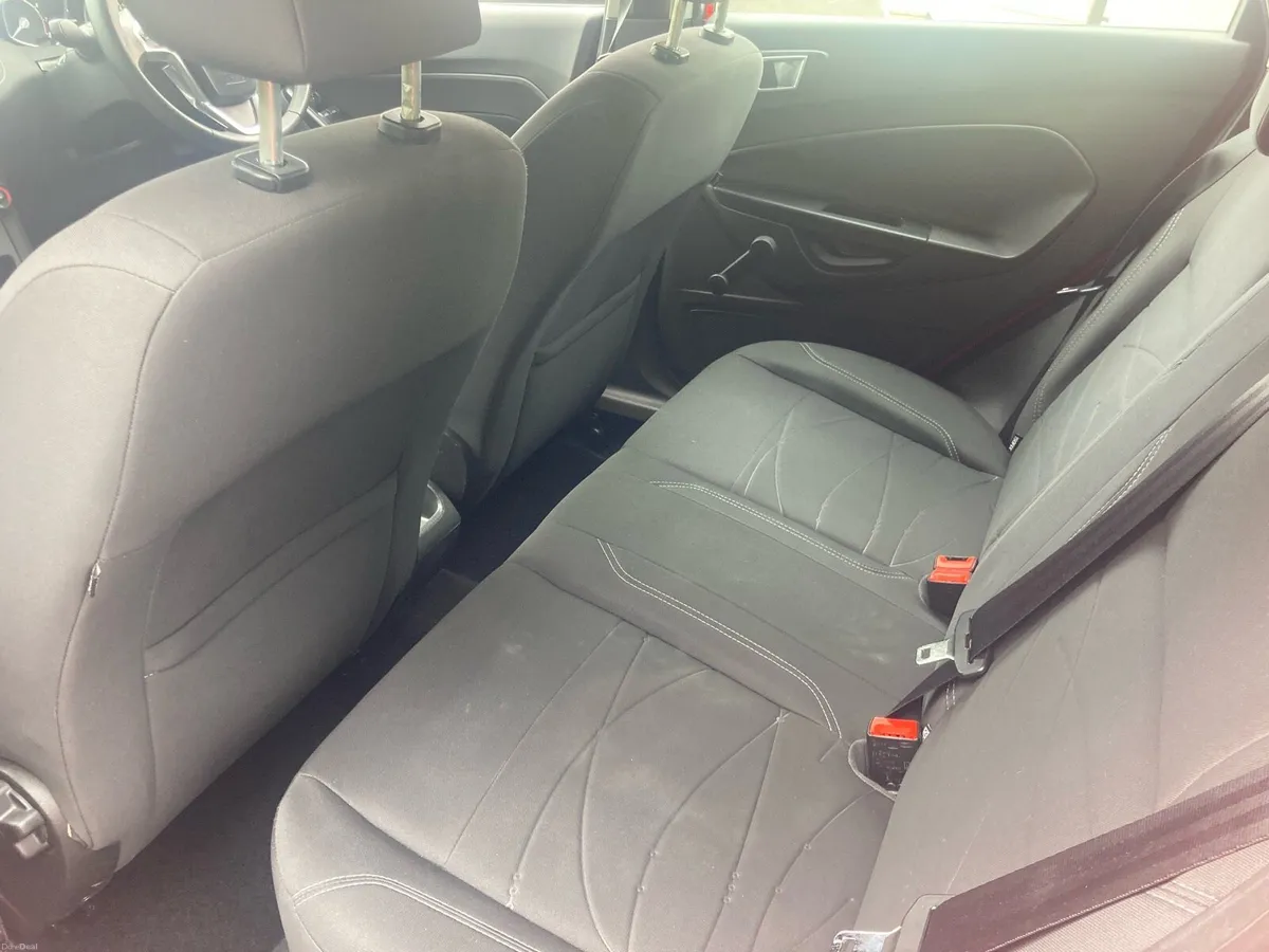 2014 Ford Fiesta 1.2 petrol - Image 5