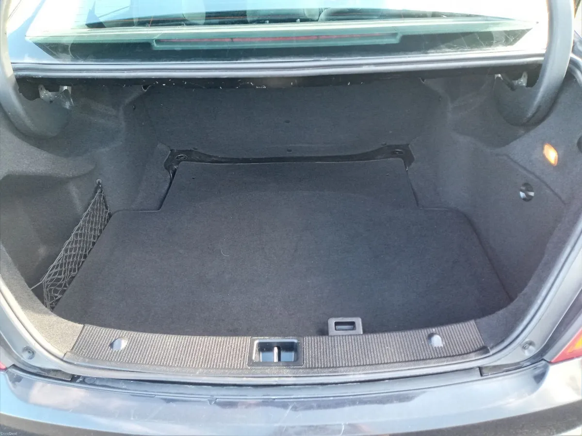 Mercedes-Benz C-Class 2008 - Image 3