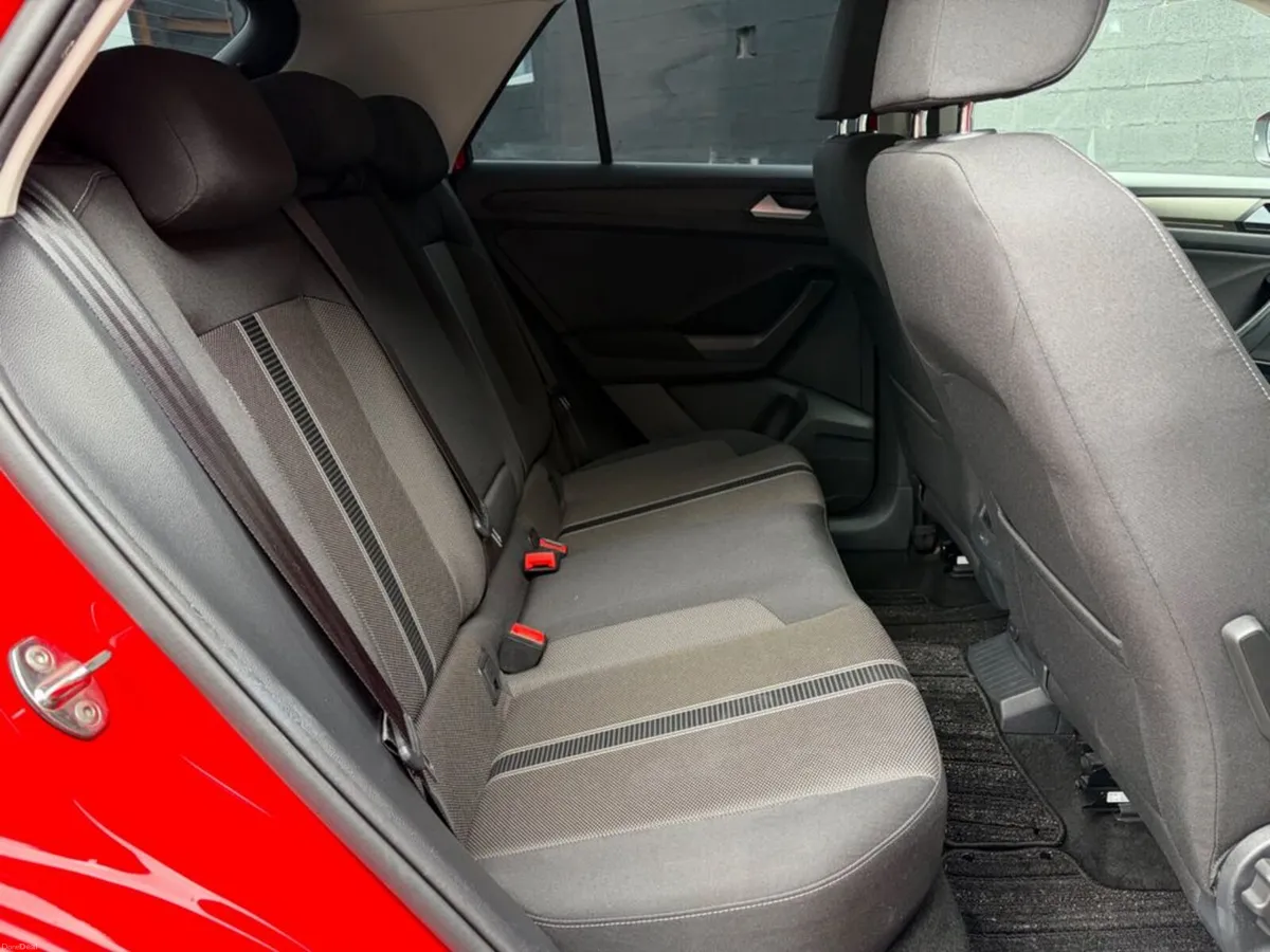 Volkswagen T-Roc STYLE 2.0TDI 148BHP - Image 6
