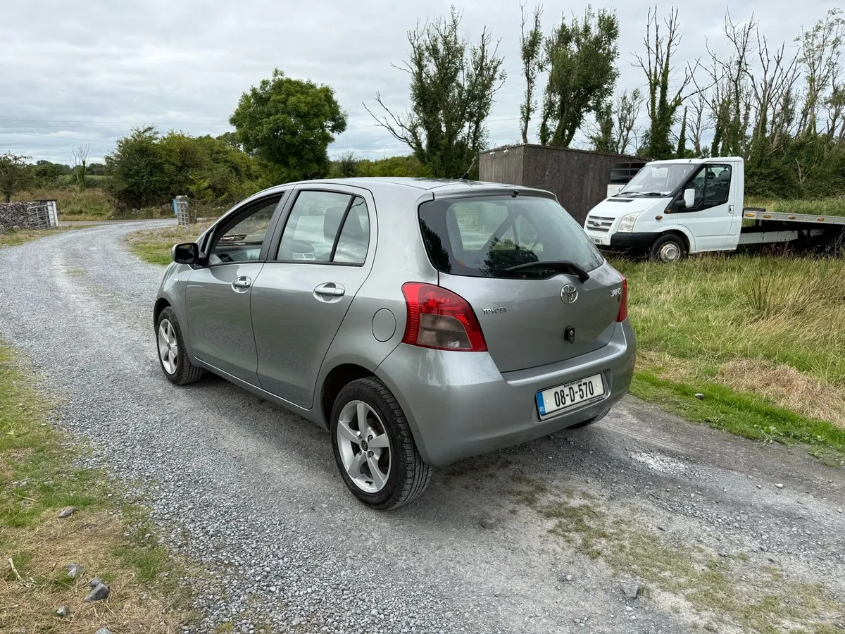 2008 Toyota Yaris Auto ONLY 54km - Image 4