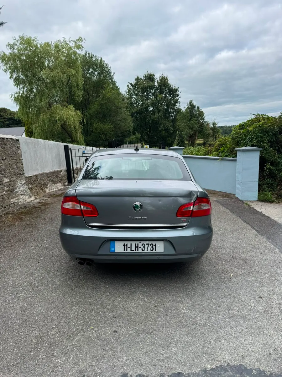 Skoda superb - Image 5