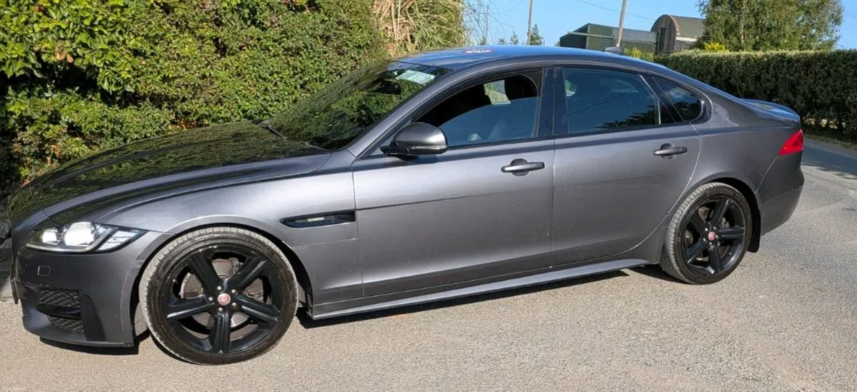2016 Jaguar XF R Sport - Image 4