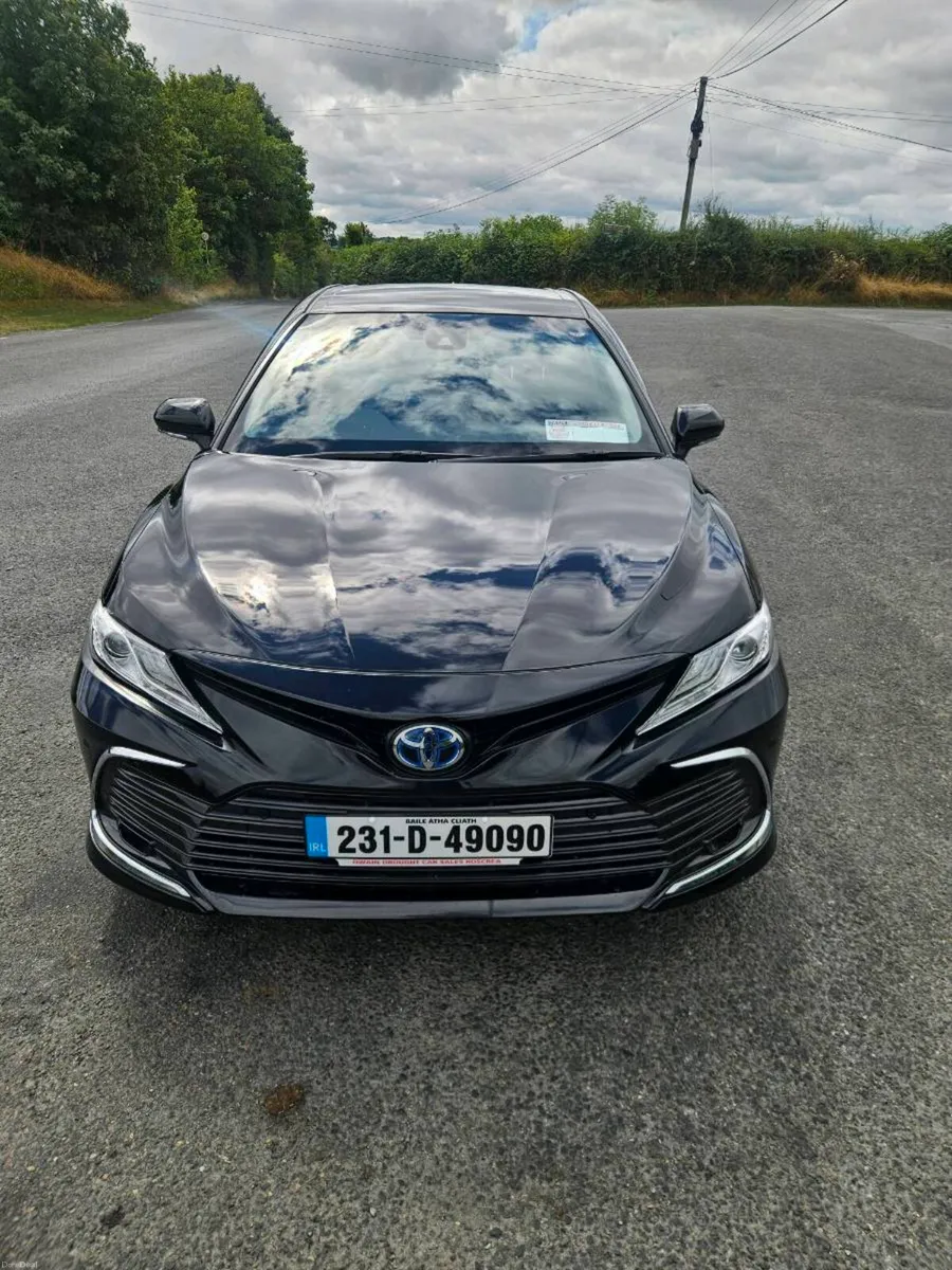 TOYOTA CAMRY 2.5 HYBRID - Image 2