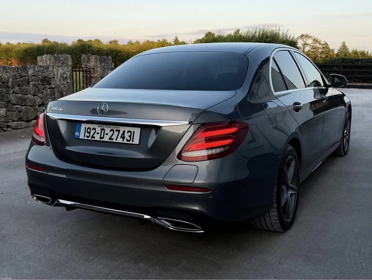 Mercedes e300de AMG Line - Diesel Hybrid - Image 5