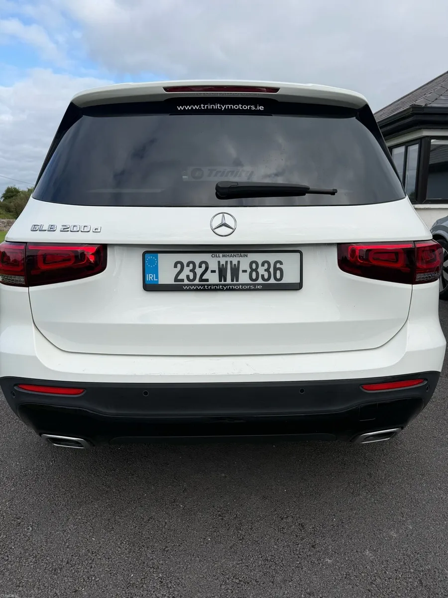 Car - Image 5